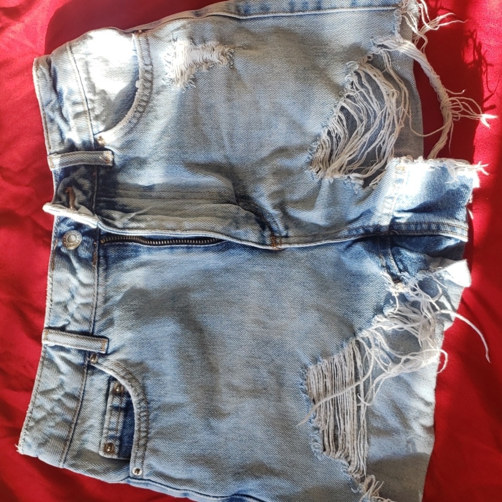 Topshop mom distressed denim jean shorts size 2